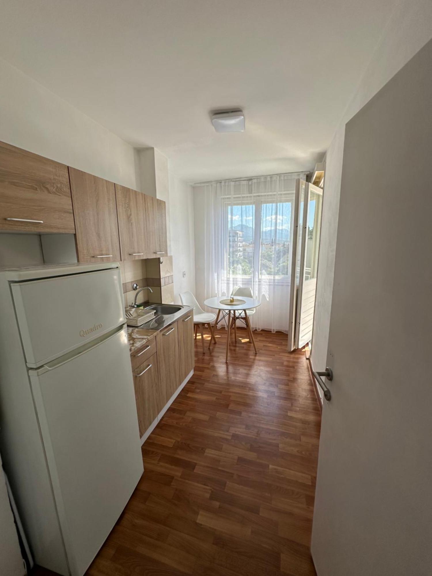 Alex Apartment *